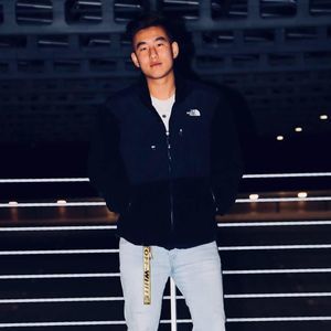 Meet your Posher, Kenneth